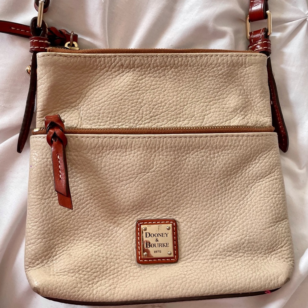 Dooney & Bourke leather bag
